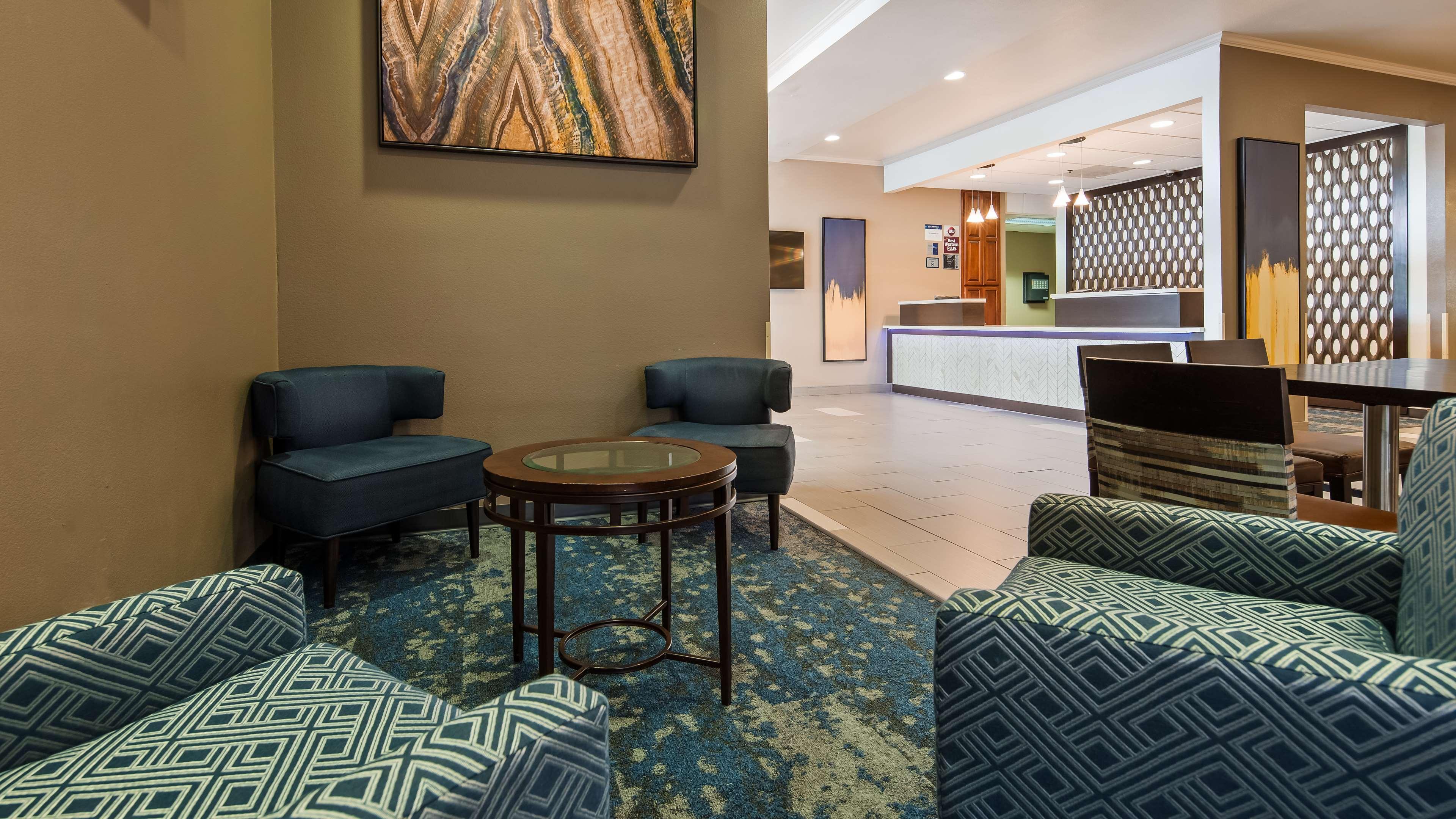 Best Western Plus Kansas City Airport - Kci East Exterior photo