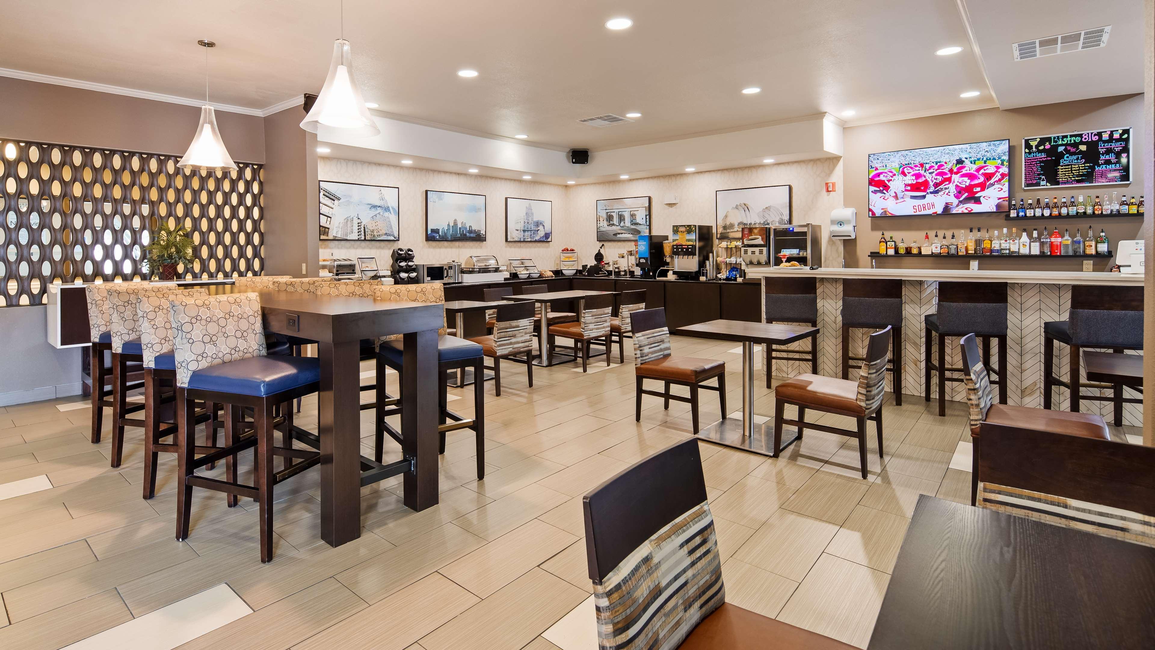 Best Western Plus Kansas City Airport - Kci East Exterior photo