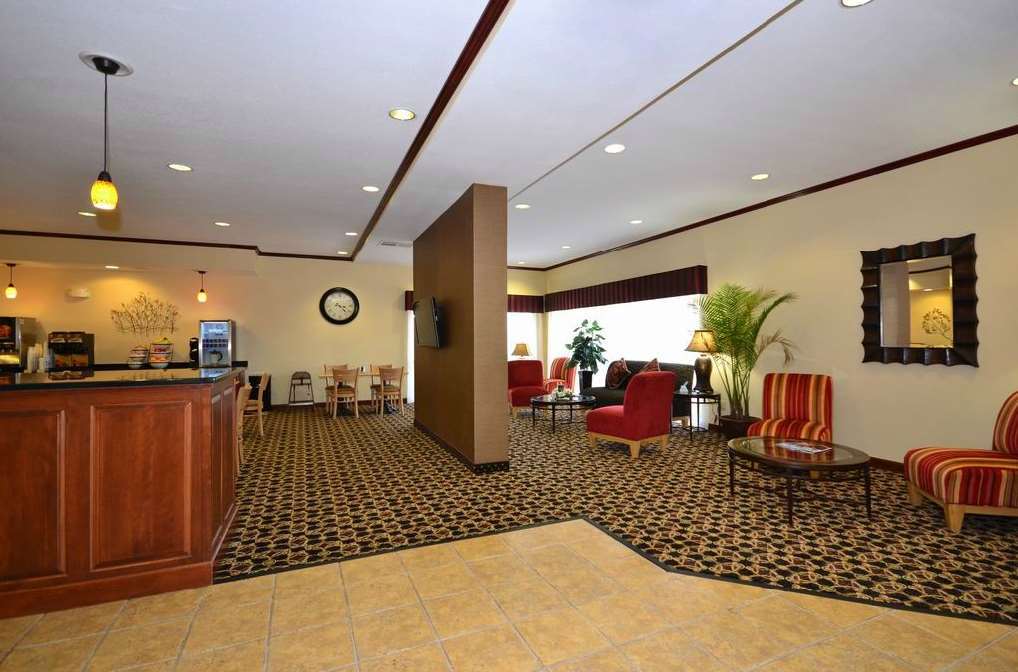Best Western Plus Kansas City Airport - Kci East Interior photo