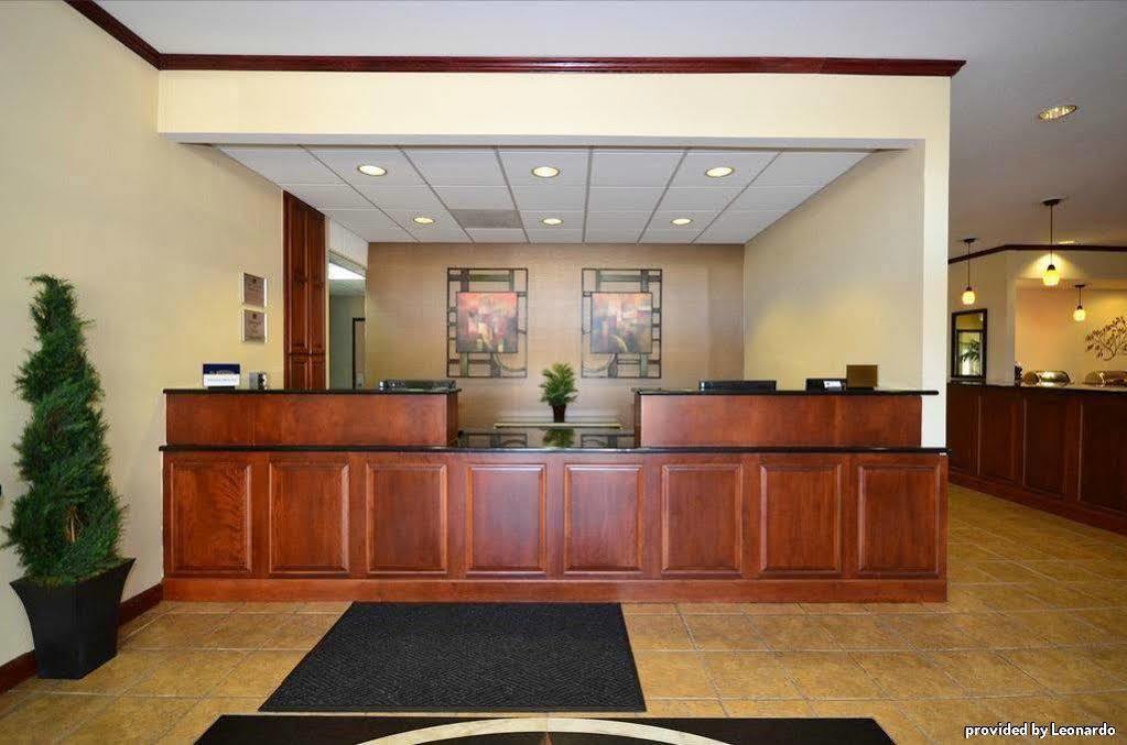 Best Western Plus Kansas City Airport - Kci East Exterior photo