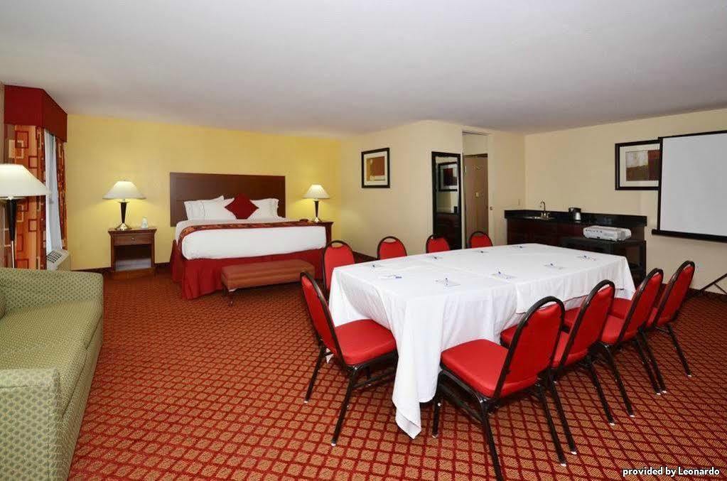 Best Western Plus Kansas City Airport - Kci East Exterior photo