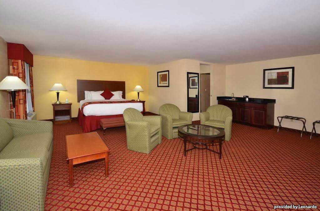 Best Western Plus Kansas City Airport - Kci East Exterior photo